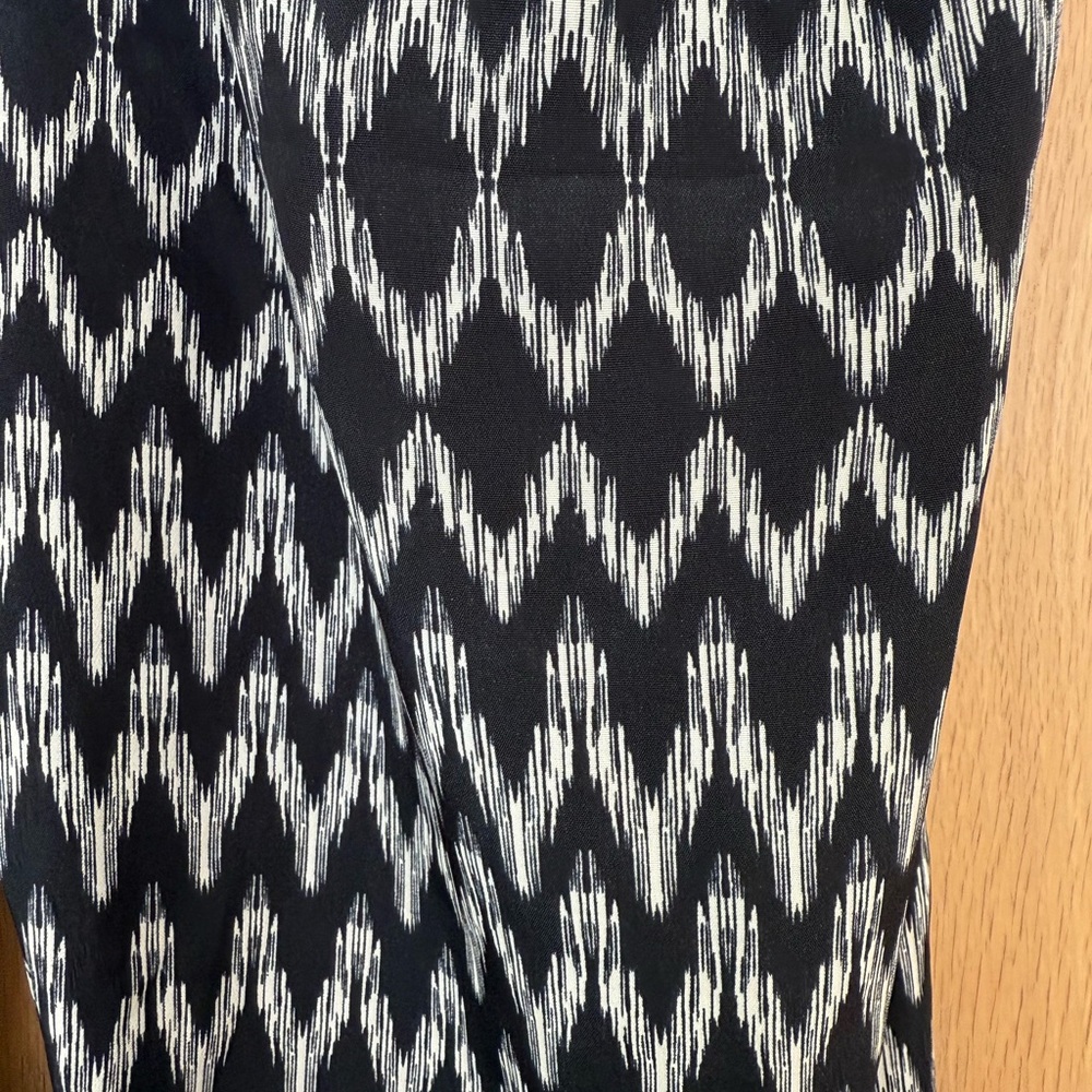 Flynn Skye Black + White Patterned Pants Size 3 - Picture 3 of 9